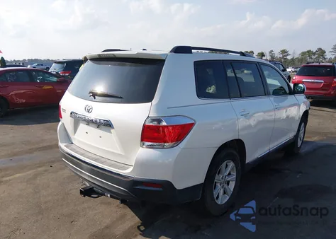 2012 Toyota Highlander Base V6 z USA, uszkodzony, nr VIN 5TDZK3EH9CS060913